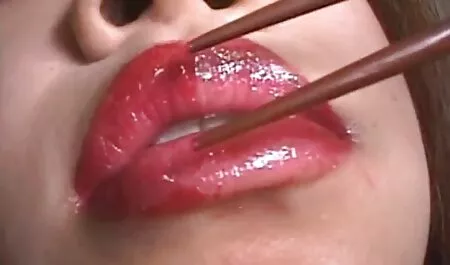 Dörömböl a fürdőszobában magyarul beszélő porno film