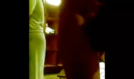 Bűnöző barna egy hatalmas brutális dildóval. ingyen nézhető pornó filmek