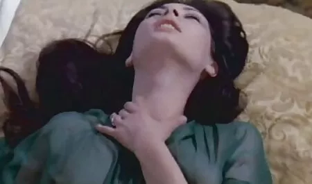 Aya Matsuki egy perverz, érzéki anya lánya sex videó Ázsiai lány, aki szereti