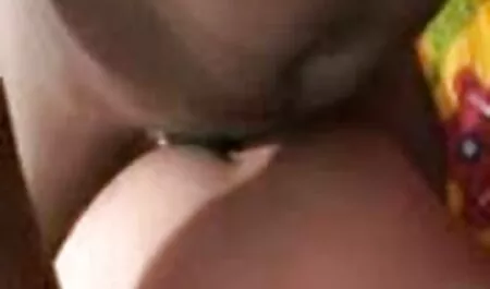 Kanos ribanc szívó fekete hús anya fia sex film