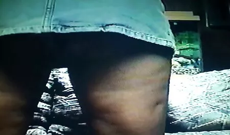 Egy forró crossdresser fekete haj vesz egy hatalmas sperma ki ingyen nézhető szex videók a Nagy Mellek.
