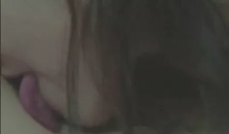 Ébenfa dögös kap anya fia sex ingyen pofont hátulról.