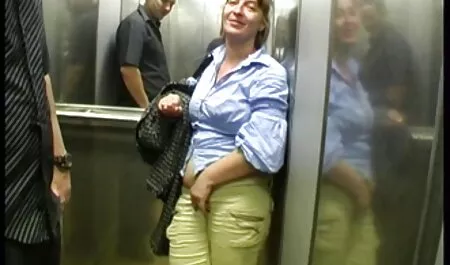 PornPros Szopás az asztal alatt kibaszott gyömbérré szex fimek válik.