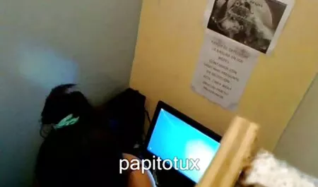 A kövér medve apa lánya szex videok a hátán egy idióta.