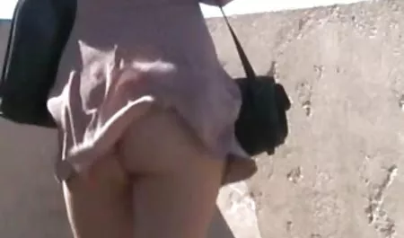 Szűk punci behatol amatőr sex videók mélyen