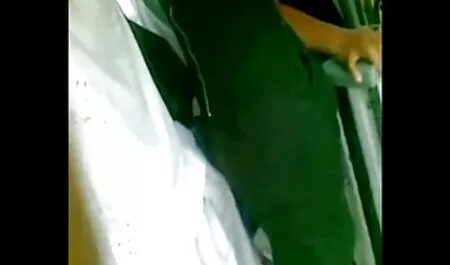 Mocskos orális szex filmek ribanc megőrül maszturbál.