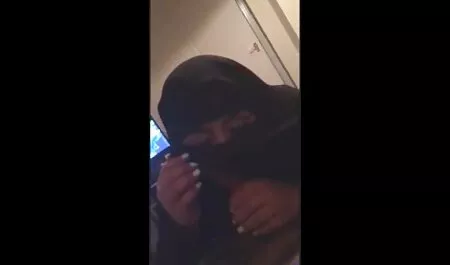 Ujját amatőr sex videók mélyen a nedves punci