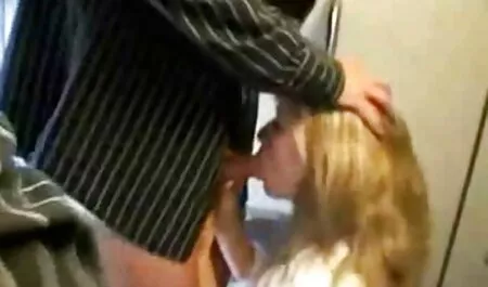 Vékony legjobb sex filmek kiskatona Aaron onanizál a kakas