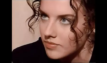Valerie ad seggét, miközben lovagol a lovagló szex videók magyarul pozíció